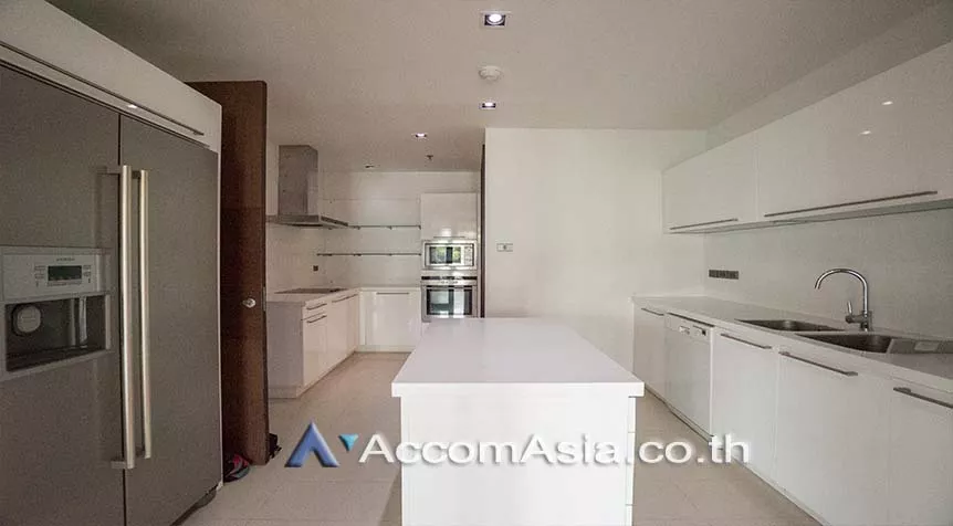 Big Balcony, Pet friendly |  4 Bedrooms  Condominium For Rent in Sukhumvit, Bangkok  near BTS Phrom Phong (AA11723)