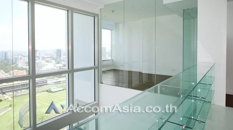 5  2 br Condominium For Sale in Ploenchit ,Bangkok BTS Ratchadamri at 185 Rajadamri AA11763