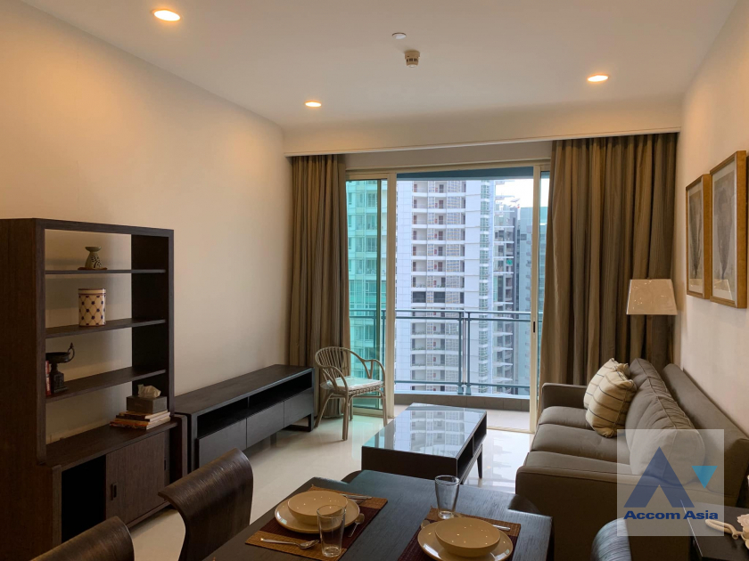  2 Bedrooms  Condominium For Rent & Sale in Ploenchit, Bangkok  near BTS Chitlom (AA11890)