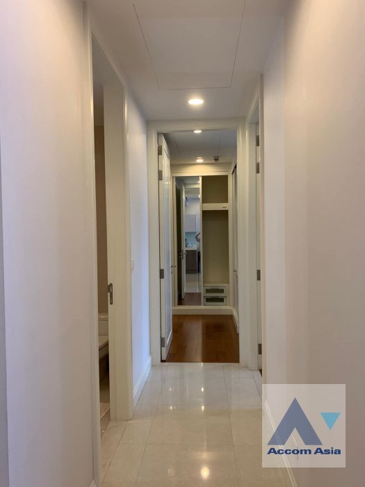  2 Bedrooms  Condominium For Rent & Sale in Ploenchit, Bangkok  near BTS Chitlom (AA11890)