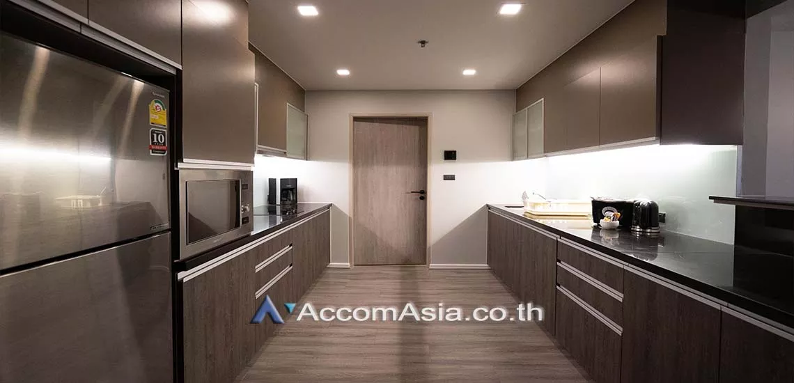  1 Bedroom  Apartment For Rent in Sukhumvit, Bangkok  near BTS Thong Lo (AA11896)