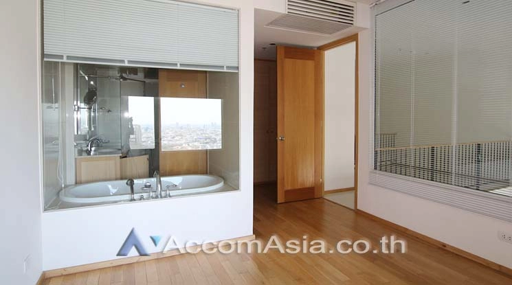 7  2 br Condominium For Sale in Sathorn ,Bangkok BTS Chong Nonsi - BRT Sathorn at The Empire Place AA11943