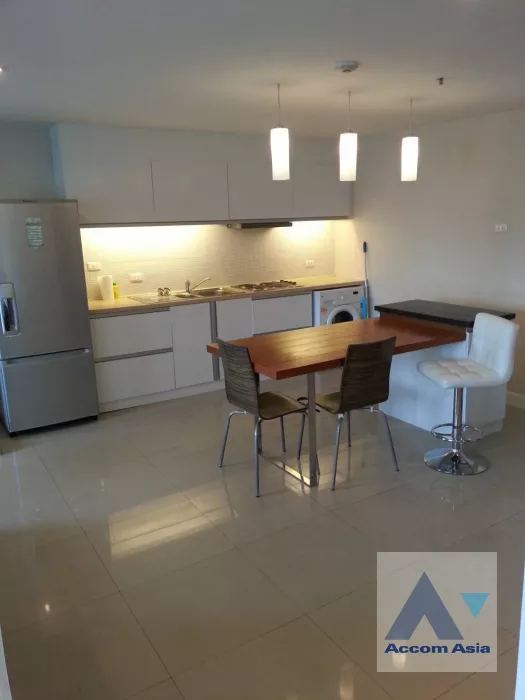  1 Bedroom  Condominium For Rent in Ploenchit, Bangkok  near BTS Ploenchit (AA12002)