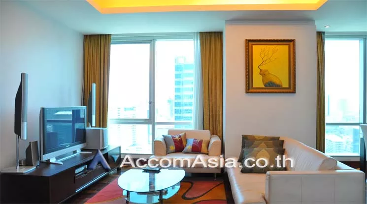  2 Bedrooms  Condominium For Rent in Sathorn, Bangkok  near BTS Chong Nonsi (AA12041)