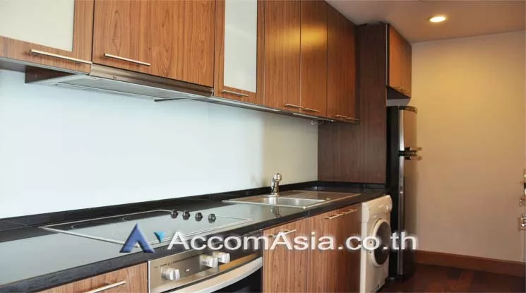  1 Bedroom  Condominium For Rent in Sathorn, Bangkok  near BTS Chong Nonsi (AA12044)