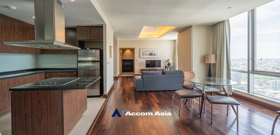  2 Bedrooms  Condominium For Rent in Sathorn, Bangkok  near BTS Chong Nonsi (AA12046)