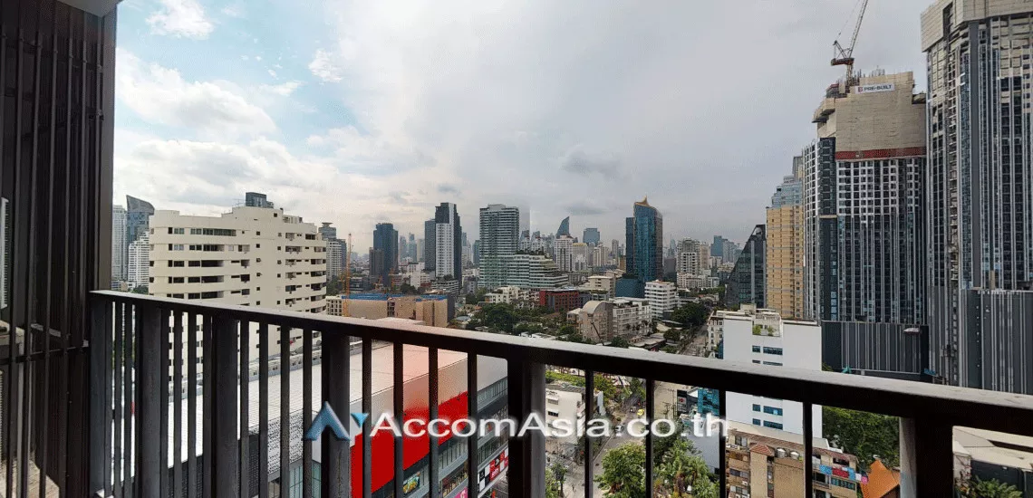  3 Bedrooms  Condominium For Sale in Sukhumvit, Bangkok  near BTS Thong Lo (AA12120)