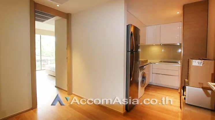  1 Bedroom  Apartment For Rent in Sukhumvit, Bangkok  near BTS Phrom Phong (AA12130)