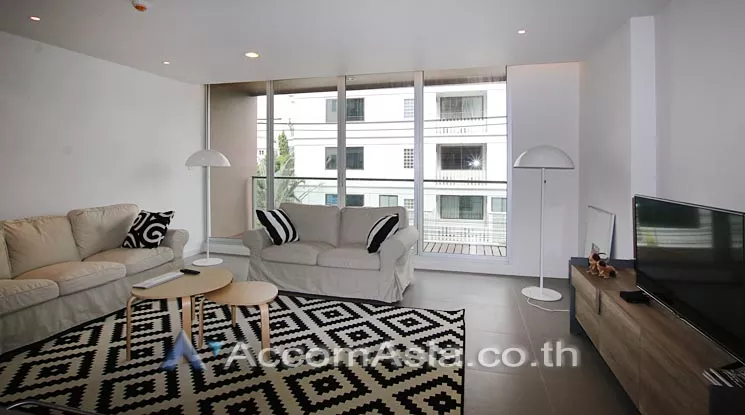  2 Bedrooms  Apartment For Rent in Sukhumvit, Bangkok  near BTS Phrom Phong (AA12134)