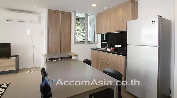  2 Bedrooms  Apartment For Rent in Sukhumvit, Bangkok  near BTS Phrom Phong (AA12134)