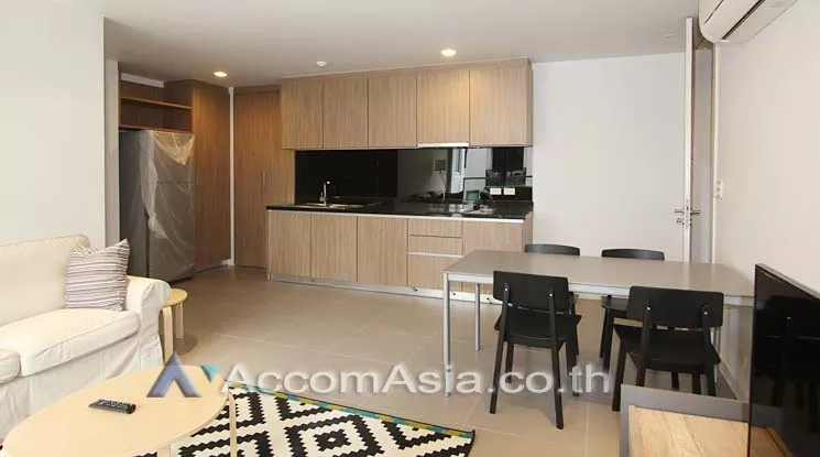  2 Bedrooms  Apartment For Rent in Sukhumvit, Bangkok  near BTS Phrom Phong (AA12135)