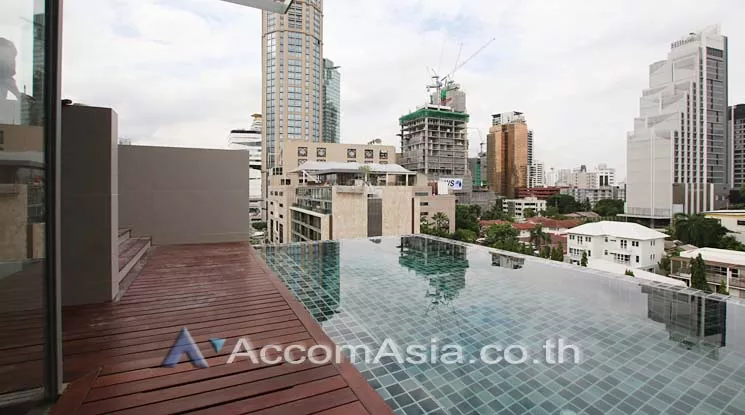  1 Bedroom  Apartment For Rent in Sukhumvit, Bangkok  near BTS Phrom Phong (AA12137)