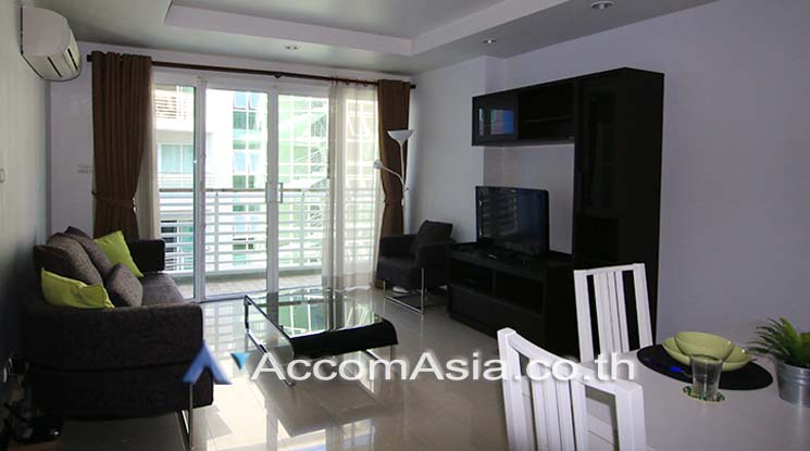  2 Bedrooms  Condominium For Rent in Sukhumvit, Bangkok  near BTS Ekkamai (AA12179)