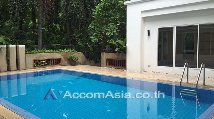 Private Swimming Pool, Pet friendly |  4 Bedrooms  House For Rent in Sukhumvit, Bangkok  near BTS Thong Lo (AA12342)