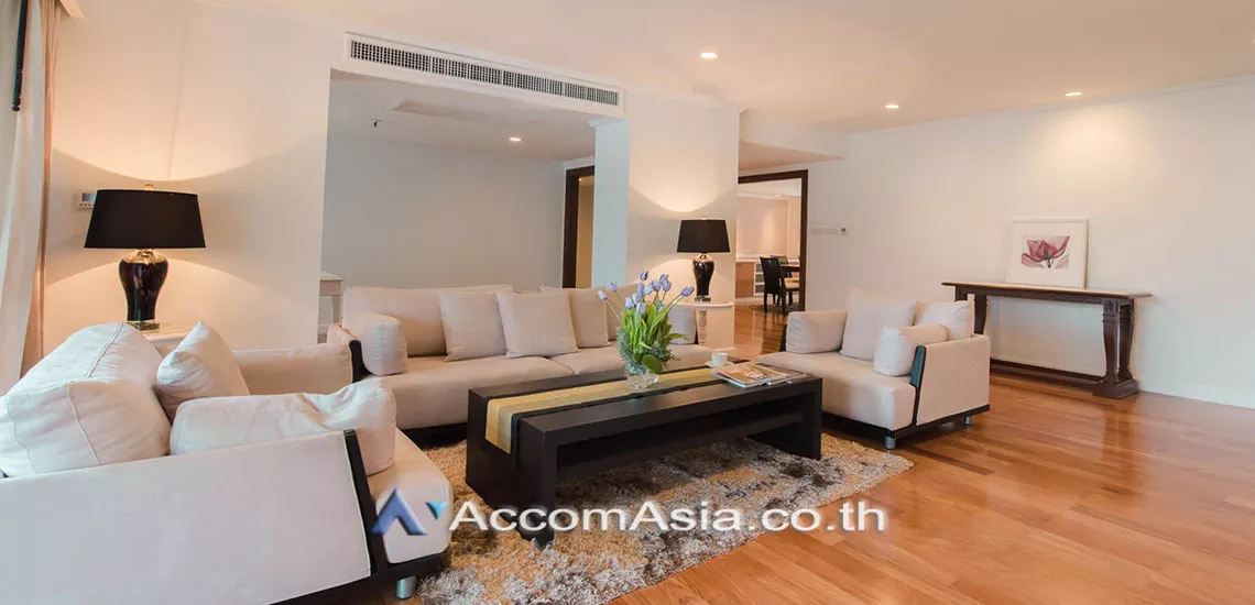 Big Balcony |  3 Bedrooms  Apartment For Rent in Sukhumvit, Bangkok  near BTS Asok - MRT Sukhumvit (AA12475)