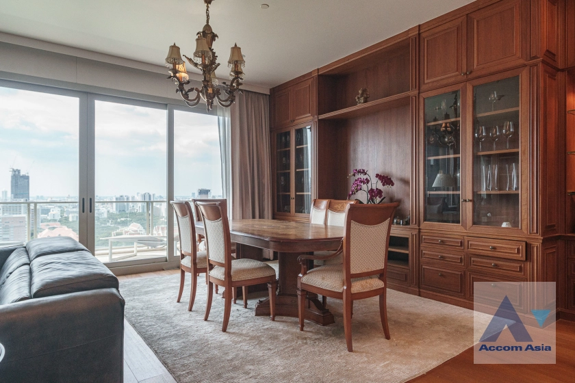  1  3 br Condominium For Rent in Ploenchit ,Bangkok BTS Ratchadamri at 185 Rajadamri AA12509