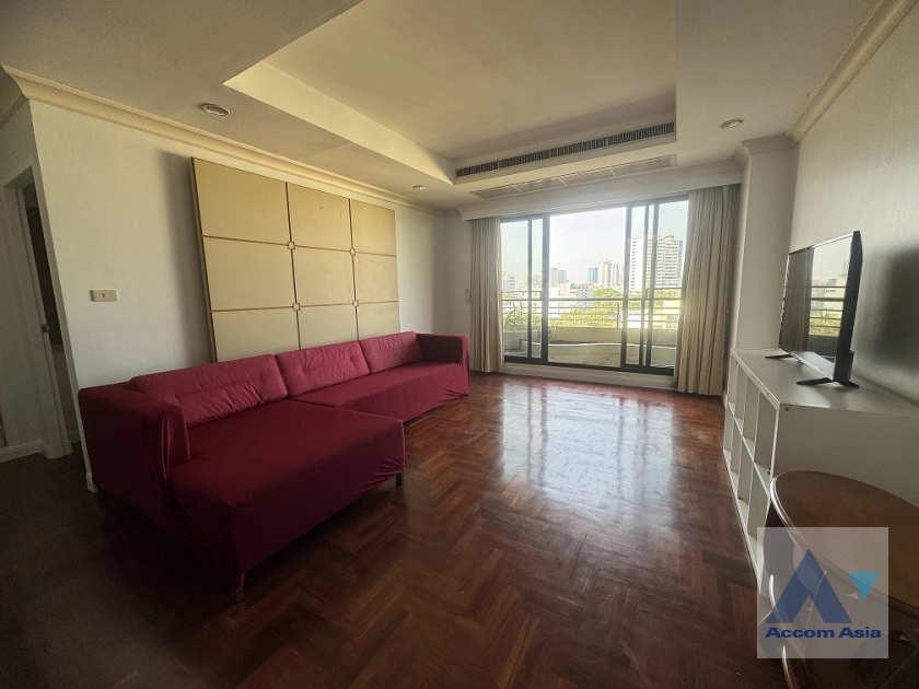  2 Bedrooms  Condominium For Rent in Sathorn, Bangkok  near MRT Khlong Toei (AA12523)