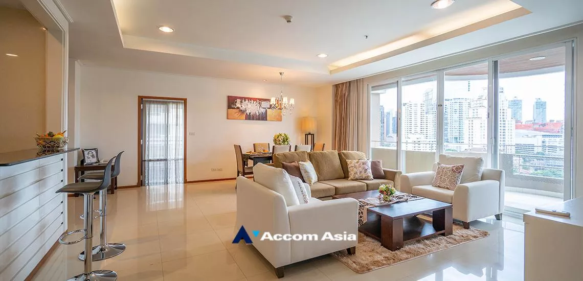 Big Balcony, Pet friendly |  3 Bedrooms  Apartment For Rent in Sukhumvit, Bangkok  near BTS Phrom Phong (AA12539)