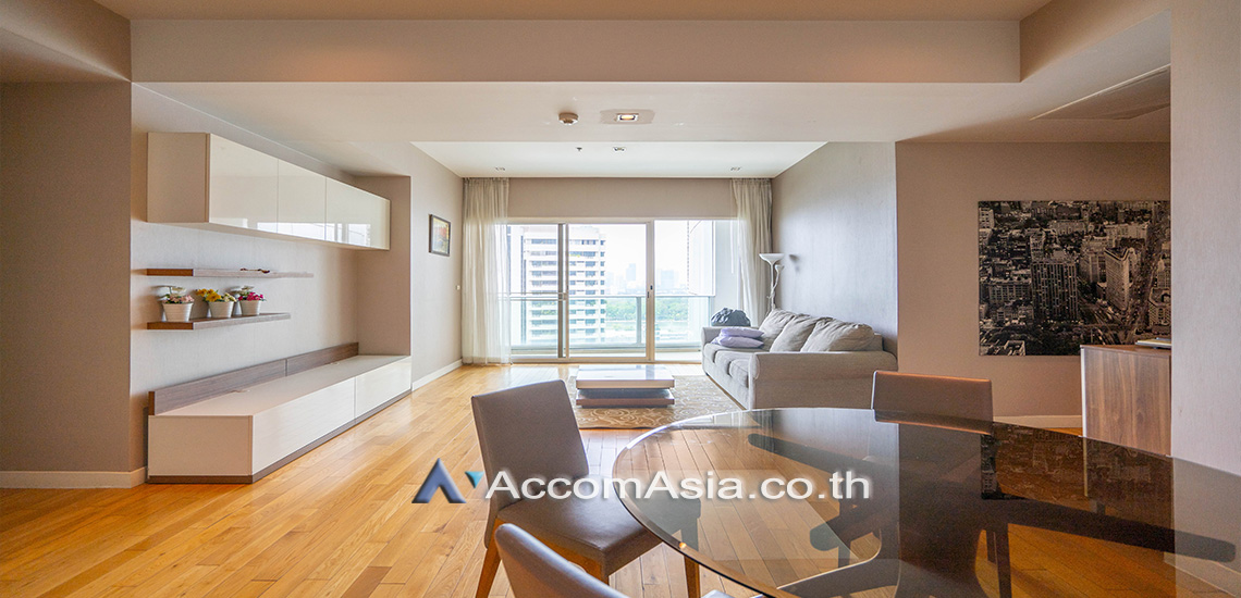  3 Bedrooms  Condominium For Rent in Sukhumvit, Bangkok  near BTS Asok - MRT Sukhumvit (AA12649)