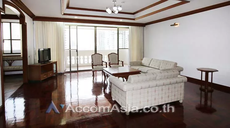 Big Balcony, Pet friendly |  3 Bedrooms  Apartment For Rent in Sukhumvit, Bangkok  near BTS Phrom Phong (AA12660)