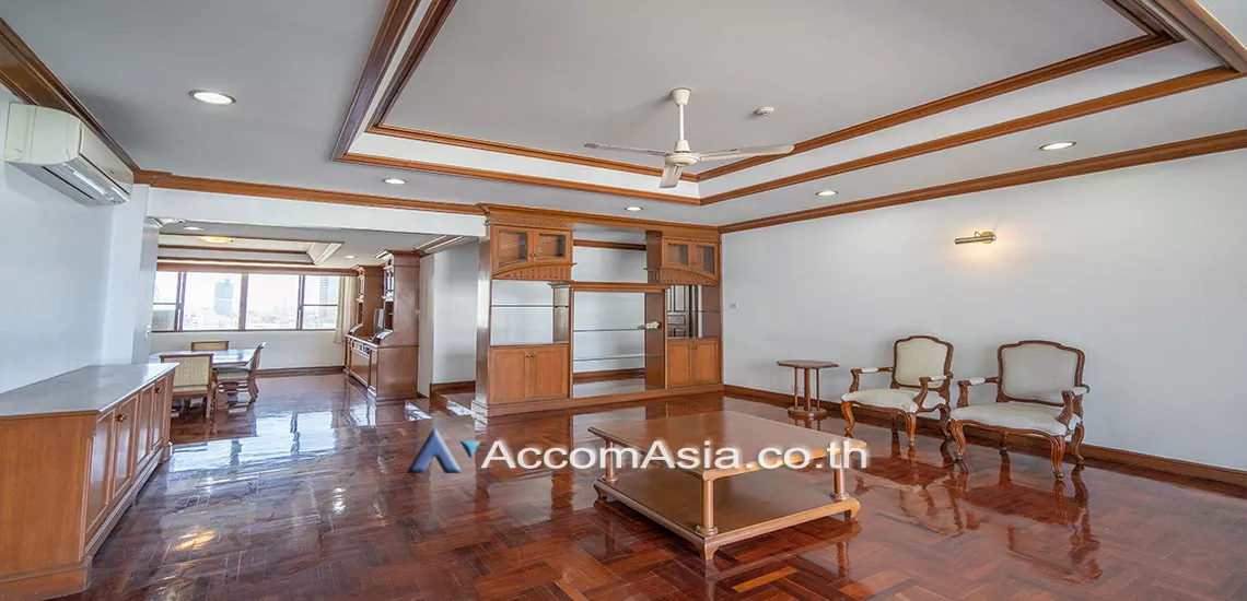 Big Balcony, Pet friendly |  3 Bedrooms  Apartment For Rent in Sukhumvit, Bangkok  near BTS Phrom Phong (AA12661)