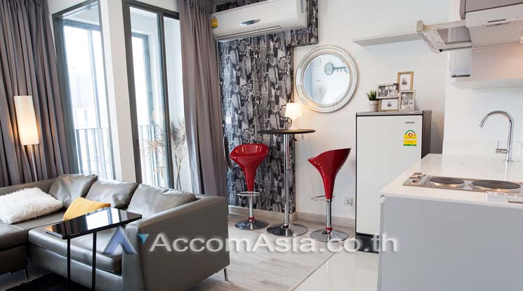 Duplex Condo, Penthouse |  1 Bedroom  Condominium For Rent in Sukhumvit, Bangkok  near BTS On Nut (AA12671)