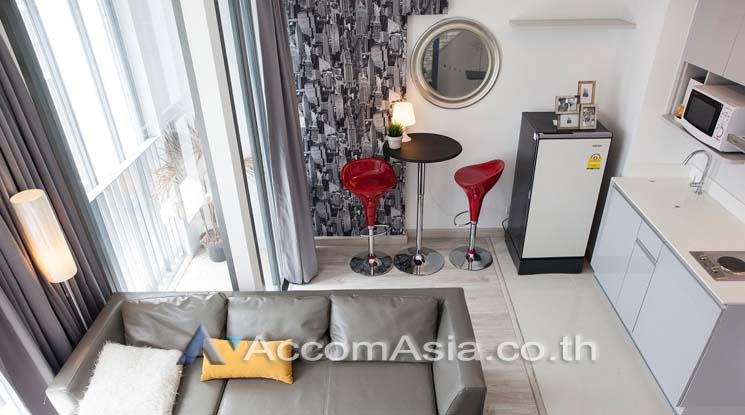 Duplex Condo, Penthouse |  1 Bedroom  Condominium For Rent in Sukhumvit, Bangkok  near BTS On Nut (AA12671)