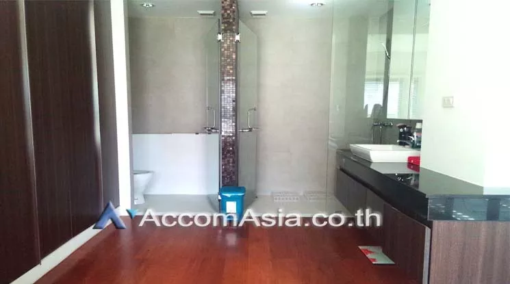 8  2 br Condominium For Sale in Sukhumvit ,Chon Buri  at The Axis AA12685