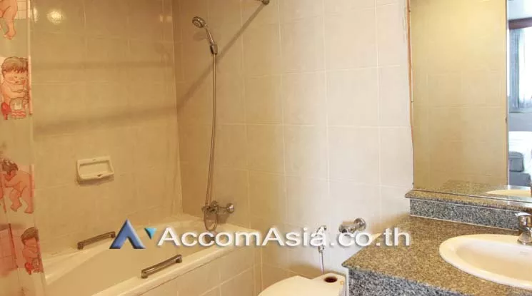 13  2 br Apartment For Rent in Sathorn ,Bangkok BTS Surasak at Good Location AA12818