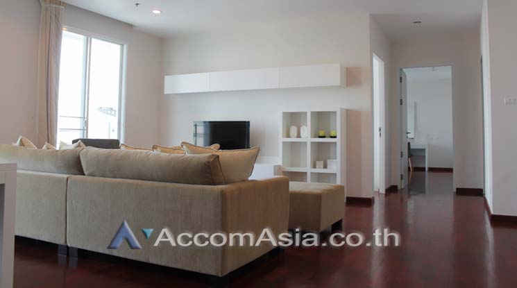  2 Bedrooms  Apartment For Rent in Sukhumvit, Bangkok  near BTS Phrom Phong (AA12835)