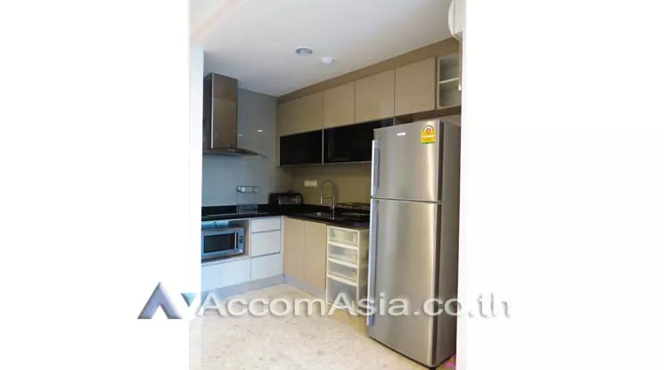  1 Bedroom  Condominium For Rent in Ploenchit, Bangkok  near BTS Ploenchit (AA12925)