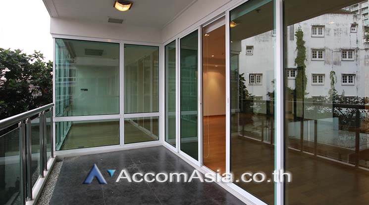 Pet friendly |  4 Bedrooms  Condominium For Rent in Sukhumvit, Bangkok  near BTS Phrom Phong (AA12938)