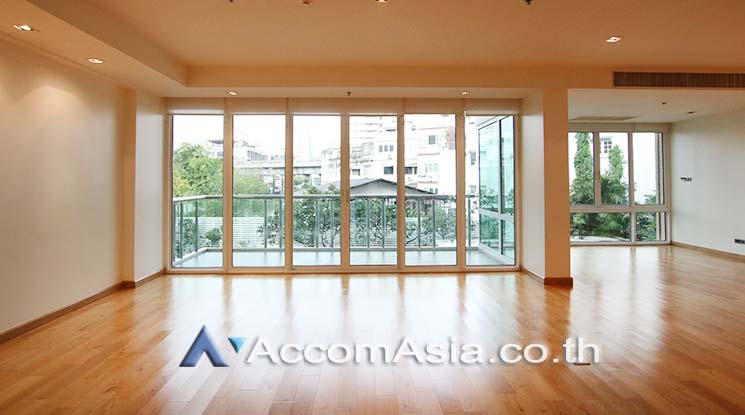 Pet friendly |  4 Bedrooms  Condominium For Rent in Sukhumvit, Bangkok  near BTS Phrom Phong (AA12938)