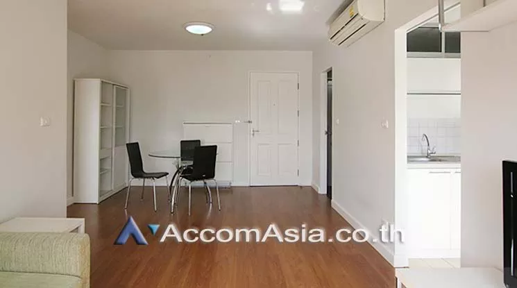  1 Bedroom  Condominium For Sale in Sukhumvit, Bangkok  near BTS Phrom Phong (AA12964)