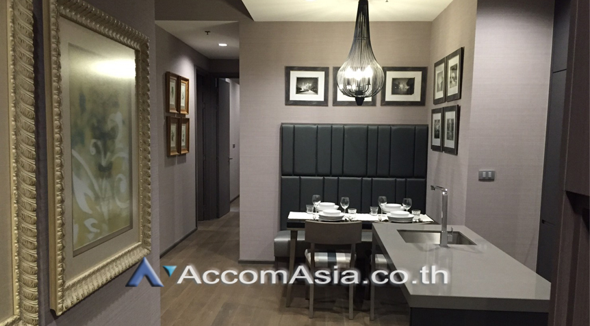  2 Bedrooms  Condominium For Rent & Sale in Silom, Bangkok  near BTS Surasak (AA12975)