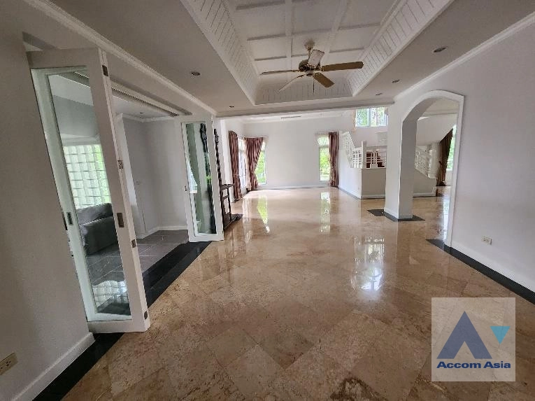 8  5 br House For Rent in Bang Na ,Bangkok  at Nantawan Village Srinakarin AA13082