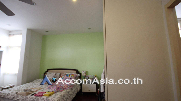 5  3 br House For Rent in sukhumvit ,Bangkok BTS Phrom Phong AA13094