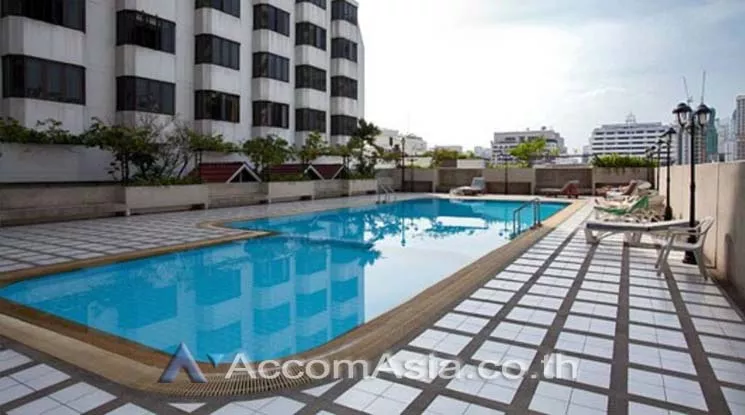  1 Bedroom  Condominium For Rent in Sukhumvit, Bangkok  near BTS Nana (AA13191)