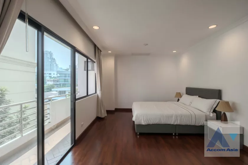 11  3 br Apartment For Rent in Sukhumvit ,Bangkok BTS Thong Lo at Urban Green Apartment AA13207