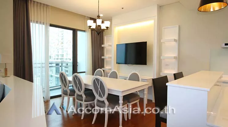  3 Bedrooms  Condominium For Rent in Sukhumvit, Bangkok  near BTS Phrom Phong (AA13275)