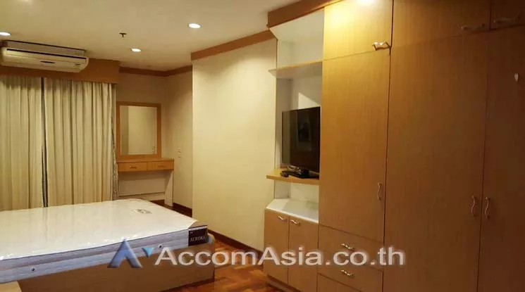  2 Bedrooms  Condominium For Rent in Sukhumvit, Bangkok  near BTS Nana (AA13290)