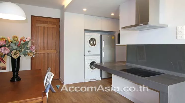  1 Bedroom  Condominium For Rent in Sukhumvit, Bangkok  near BTS Thong Lo (AA13353)
