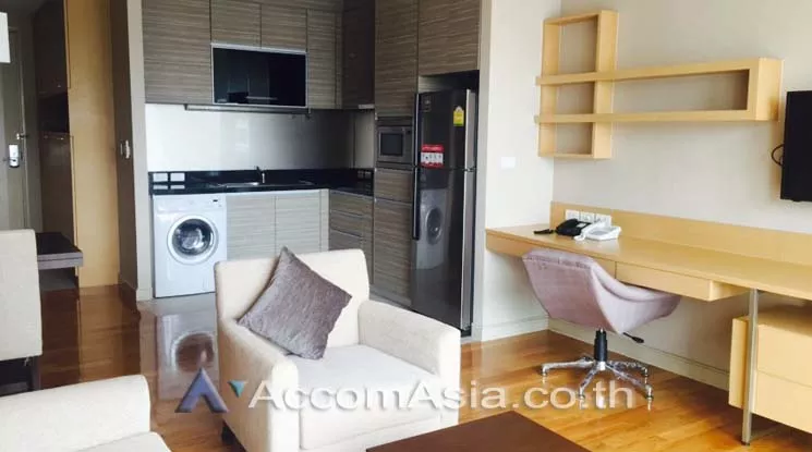  1 Bedroom  Apartment For Rent in Sukhumvit, Bangkok  near BTS Phrom Phong (AA13357)