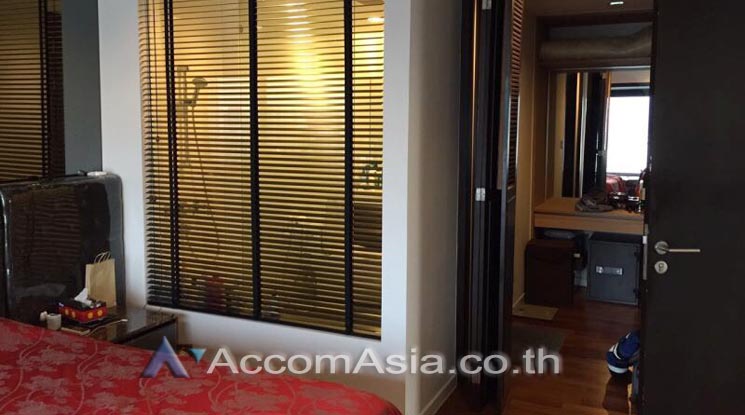  2 Bedrooms  Condominium For Rent & Sale in Sathorn, Bangkok  near MRT Khlong Toei (AA13427)