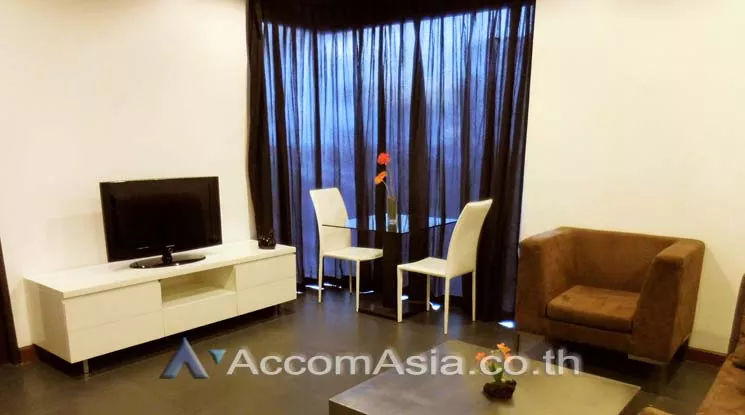  1 Bedroom  Condominium For Rent in Sukhumvit, Bangkok  near BTS Phrom Phong (AA13493)