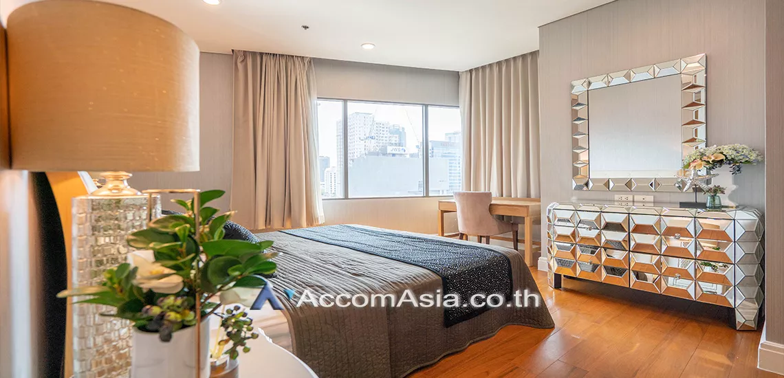  2 Bedrooms  Condominium For Rent in Sukhumvit, Bangkok  near BTS Phrom Phong (AA13555)