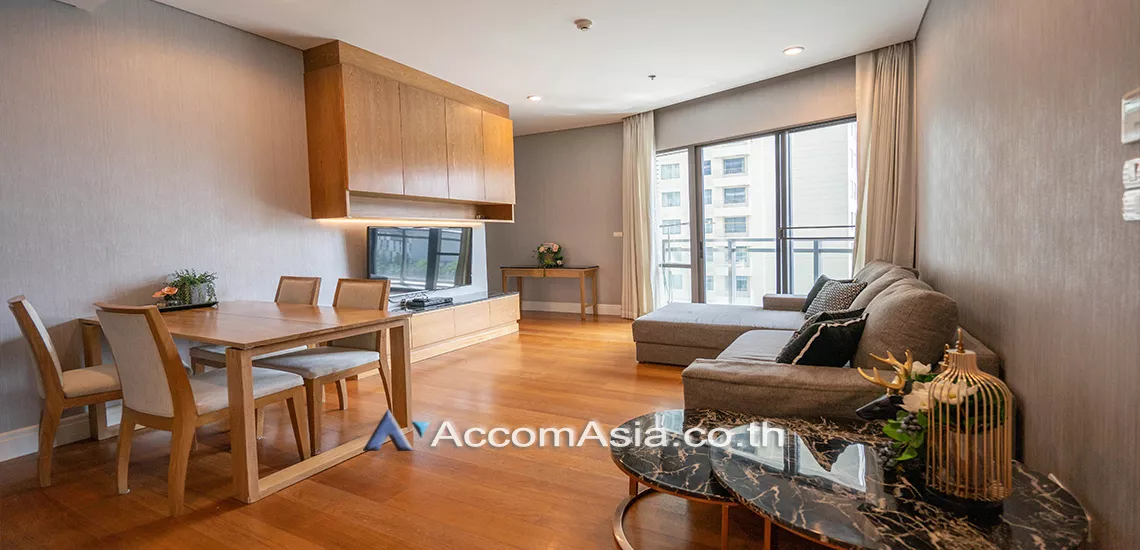  2 Bedrooms  Condominium For Rent in Sukhumvit, Bangkok  near BTS Phrom Phong (AA13555)