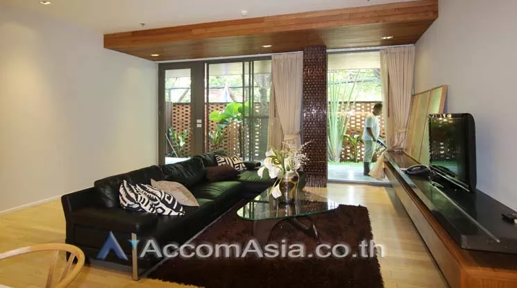  3 Bedrooms  Apartment For Rent in Sukhumvit, Bangkok  (AA13570)