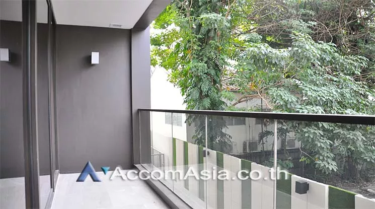 Pet friendly |  2 Bedrooms  Apartment For Rent in Sukhumvit, Bangkok  near BTS Phrom Phong (AA13593)