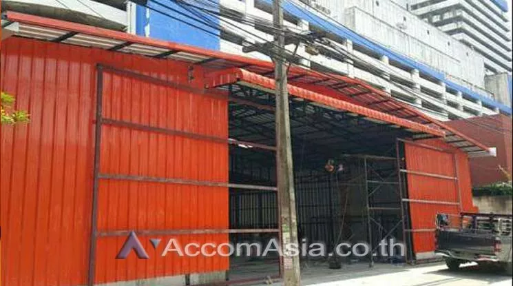  1  Warehouse For Rent in Ratchadaphisek ,Bangkok MRT Lat Phrao AA13602